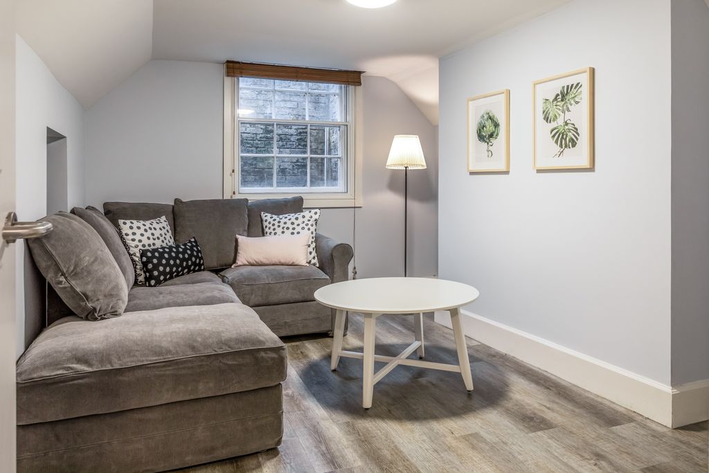 Property photo 1 of 13 Jbp_Almero_Nottingham_14.09.18_High_026