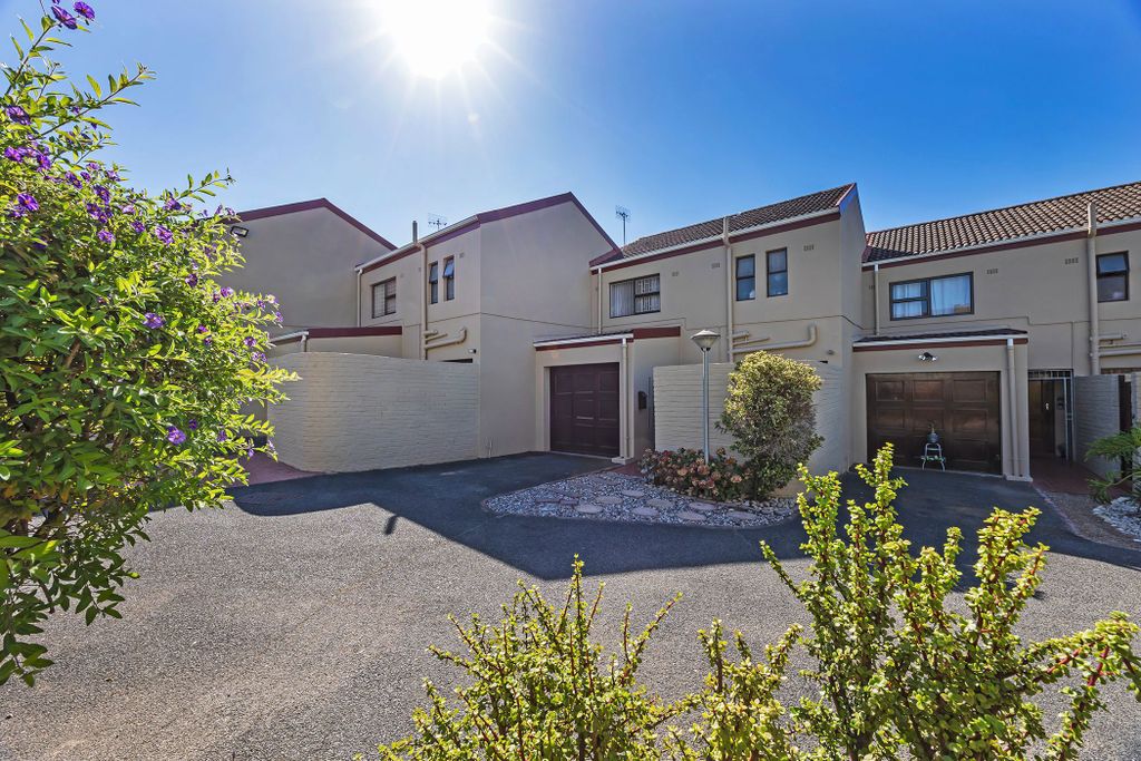 Property photo 1 of 26 Dbv1693330