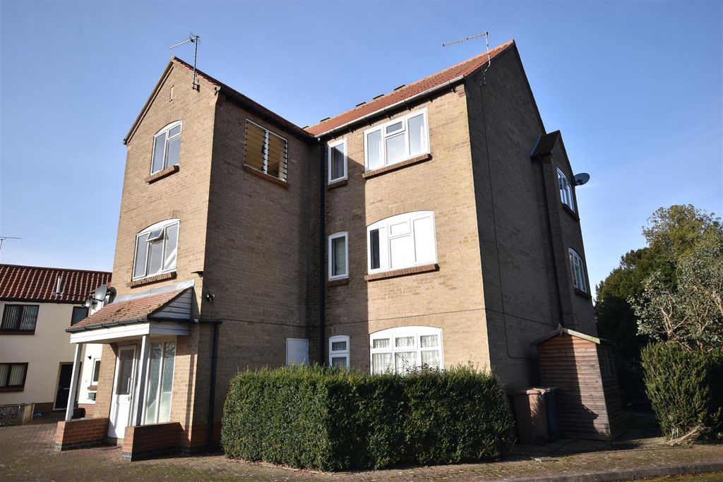 Property photo 1 of 7