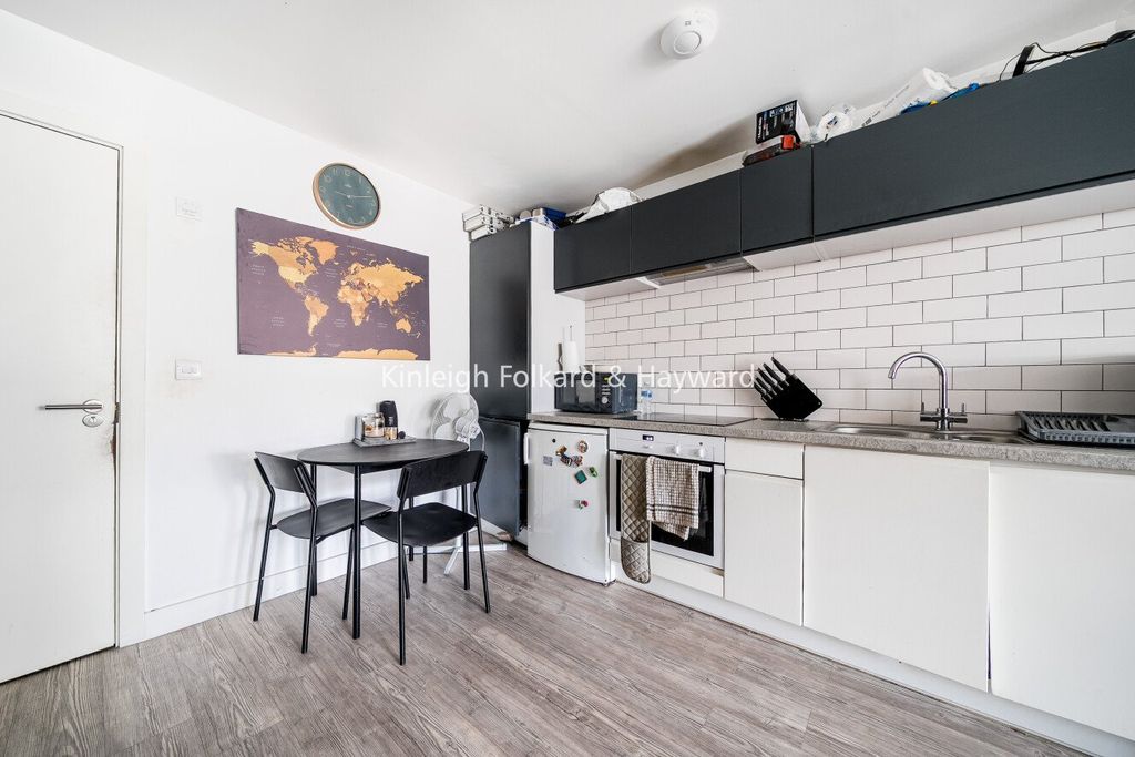 Property photo 1 of 14 Studio