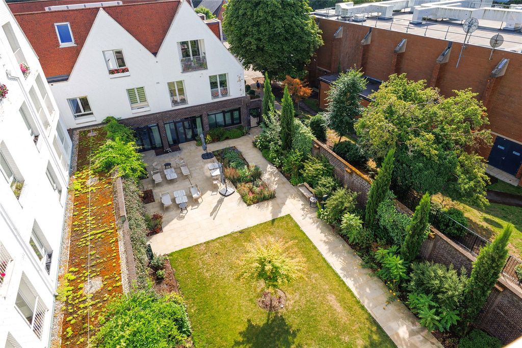 Additional image 12 of 1 bed flat for saleLeyton Road, Harpenden, Hertfordshire AL5