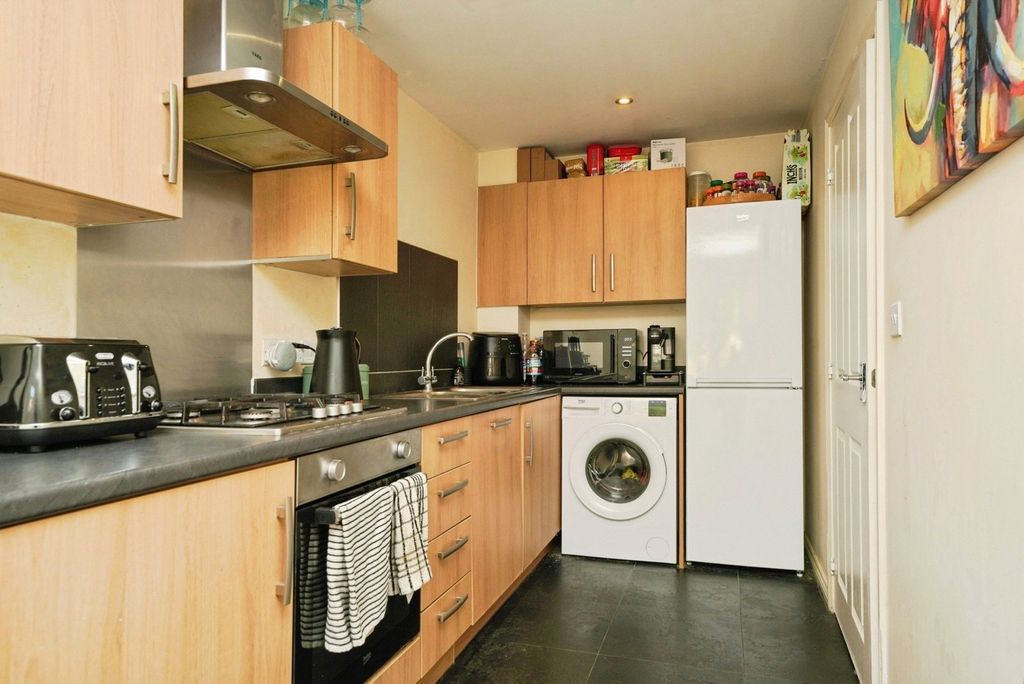 Property photo 2 of 7 Pbox-Img.Jpg
