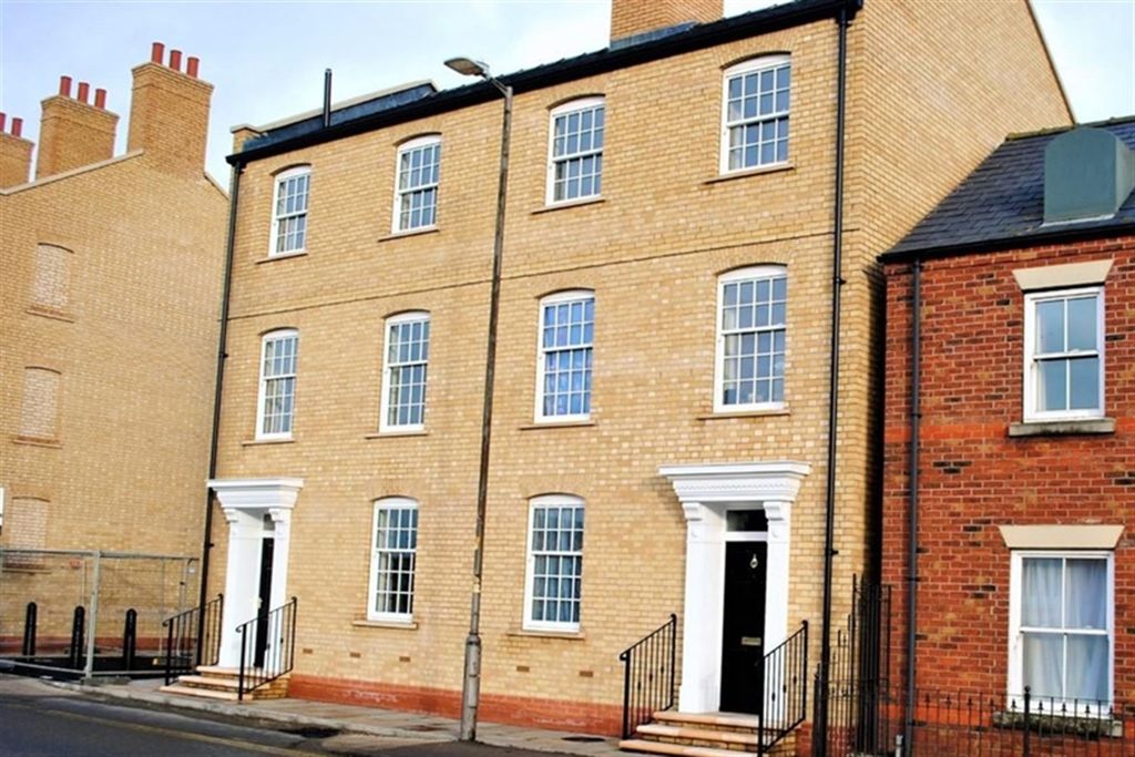 Property photo 1 of 16 (Main)