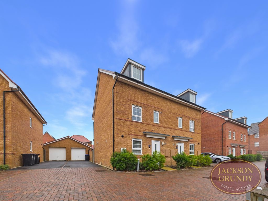 Property photo 1 of 15 Higgs Close