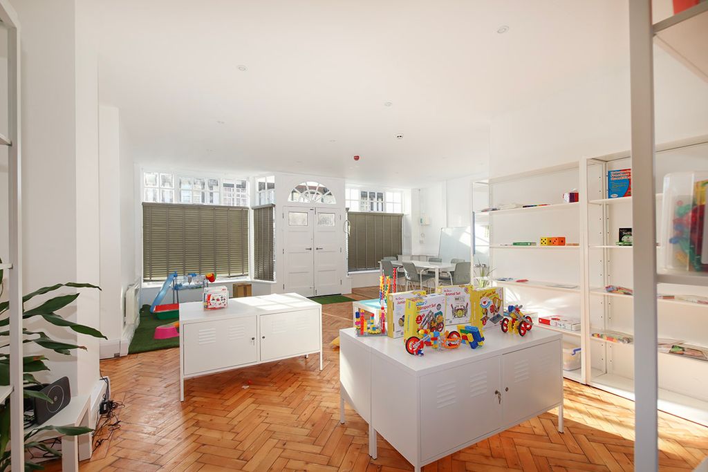 Property photo 2 of 6