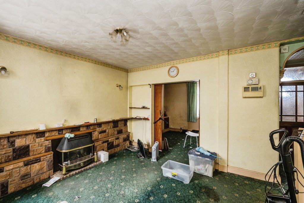 Property photo 2 of 24 Pbox-Img.Jpg