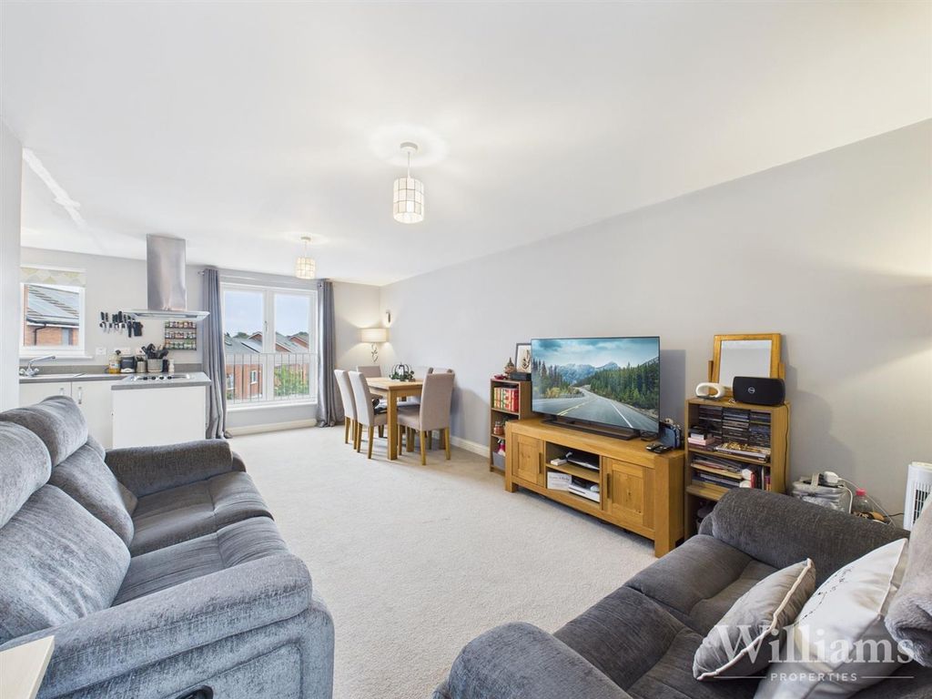 Property photo 2 of 11 Cam02861G0-Pr0492-Still014.Jpg