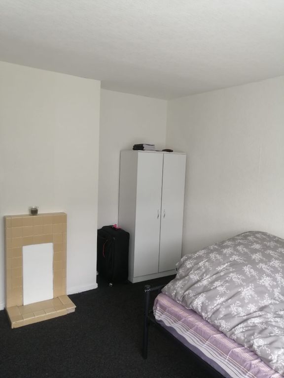 Property photo 2 of 9