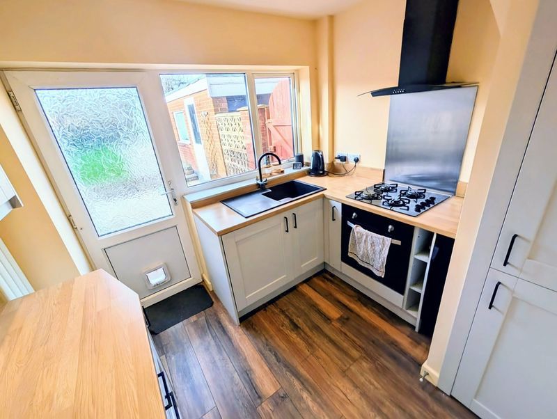 Property photo 2 of 11 Photo 3