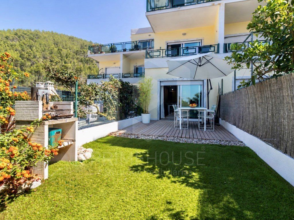 Property photo 2 of 49