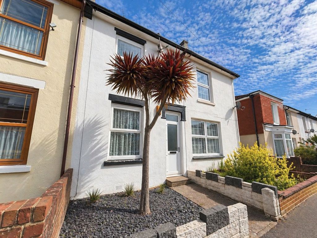 Property photo 1 of 9 Photo 9