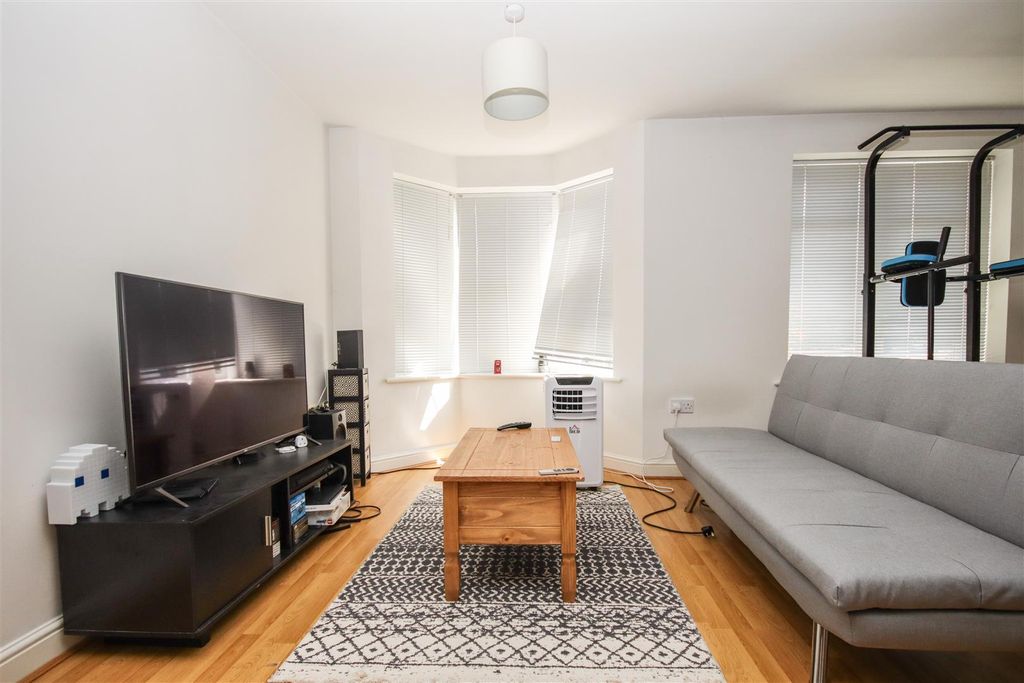 Property photo 3 of 10 Img_8129.Jpg