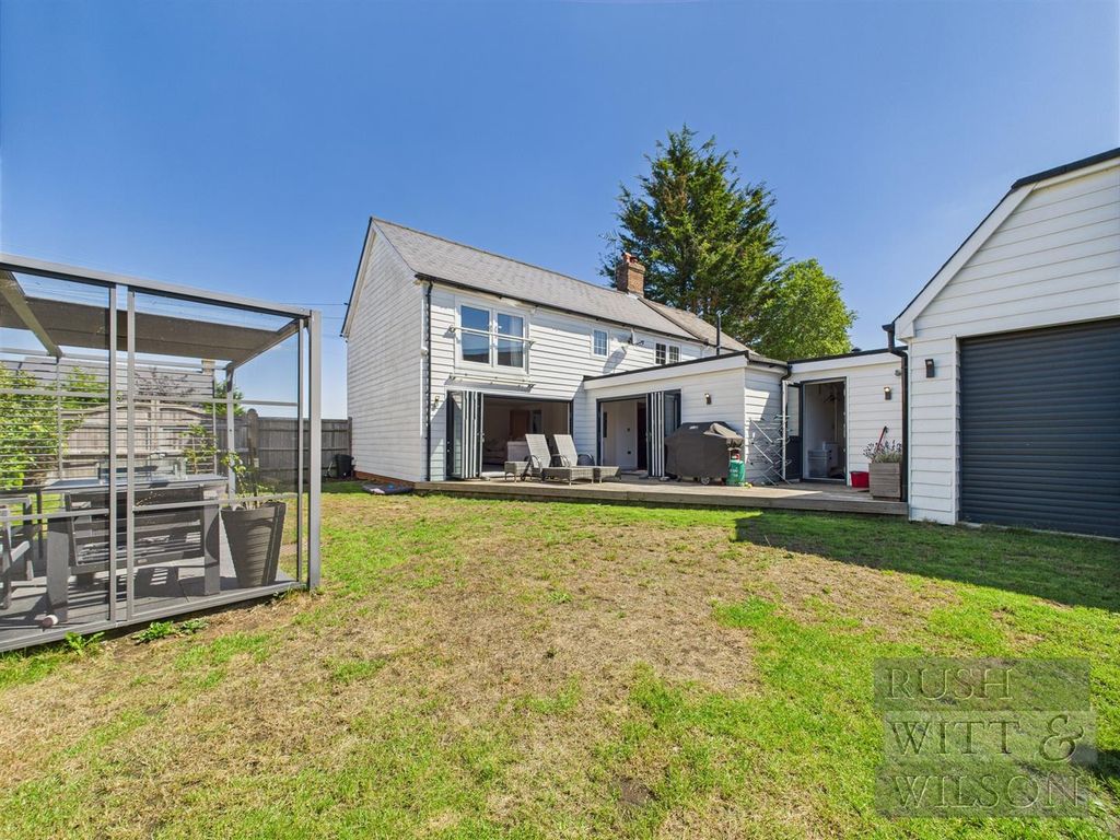 Property photo 2 of 33