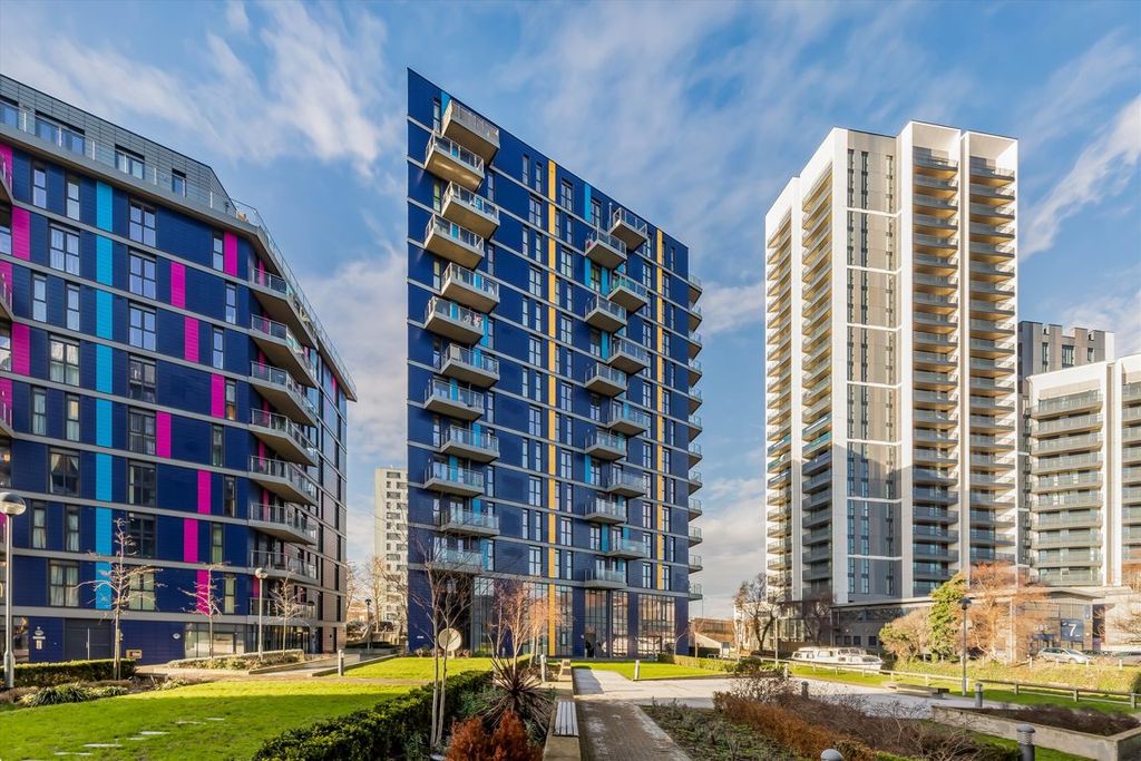 Property photo 1 of 8