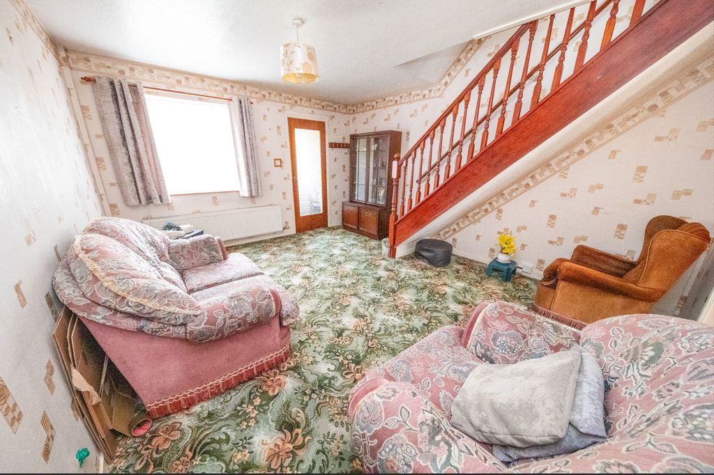 Property photo 2 of 14 Photo 16