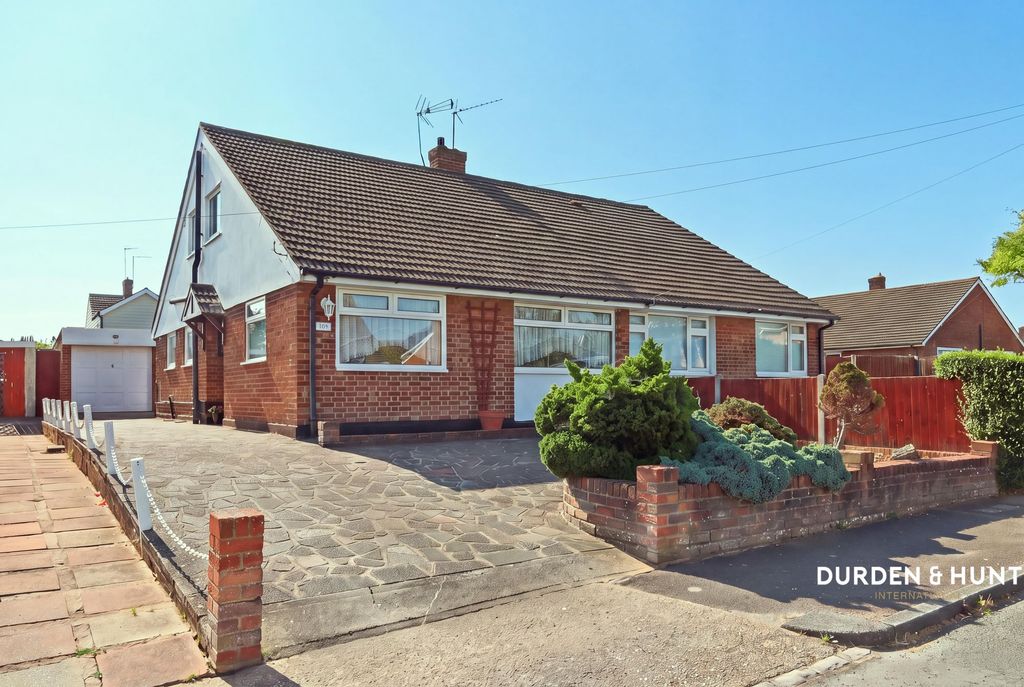 Property photo 1 of 28