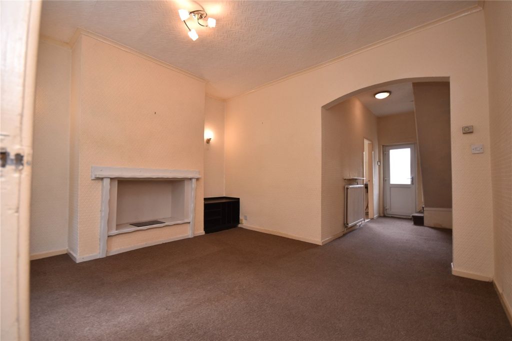 Property photo 3 of 12 Picture No. 11