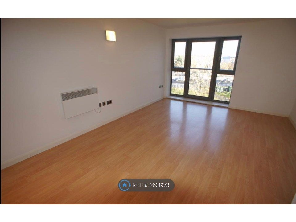 Property photo 3 of 6