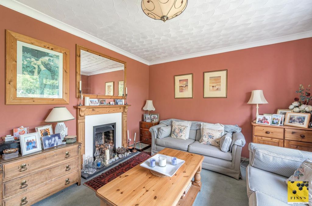 Property photo 3 of 11 Ff27Ea69-702A-414F-B8B5-482Aa4290A47.Jpg