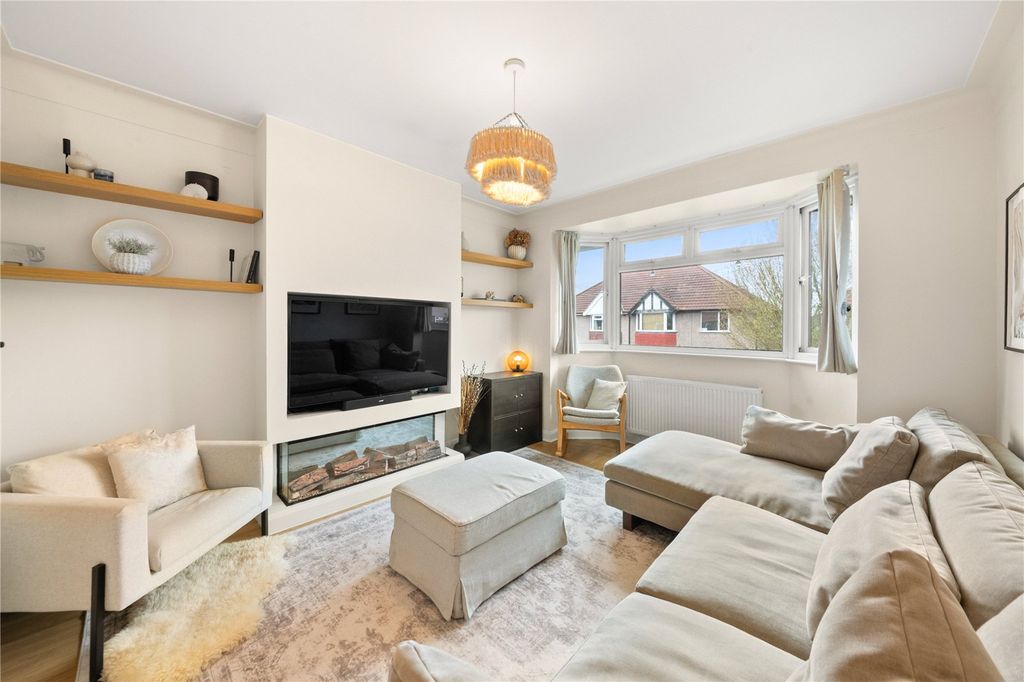 Property photo 2 of 13 Picture No. 14