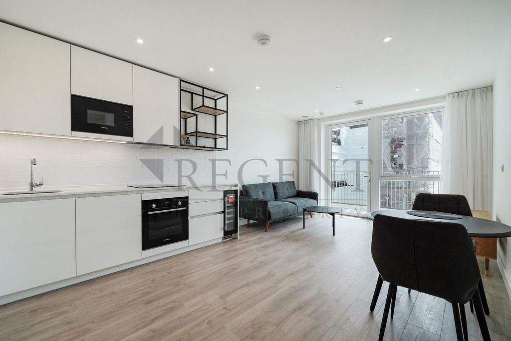 Property photo 1 of 16 Open Plan