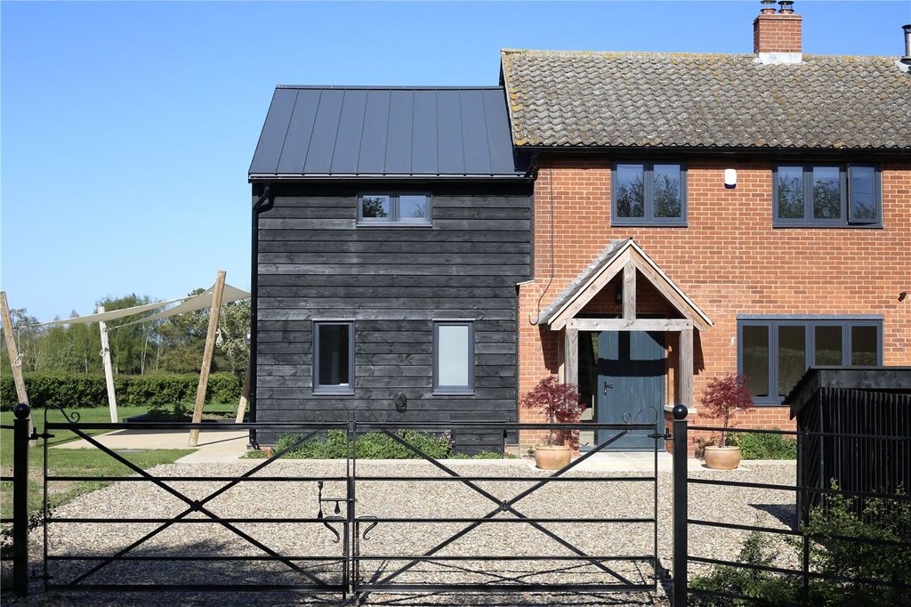 Property photo 1 of 27 Picture No. 28