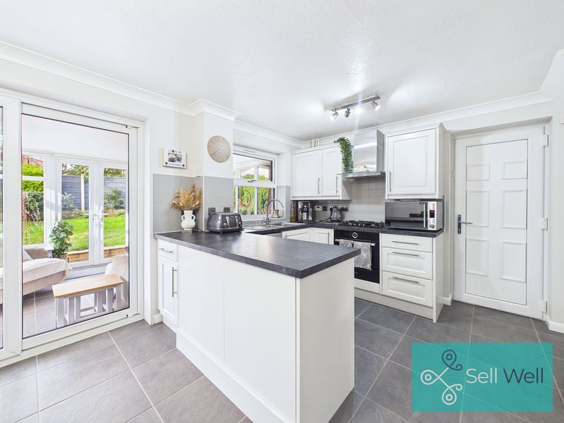 Property photo 3 of 25 Kitchen/Diner