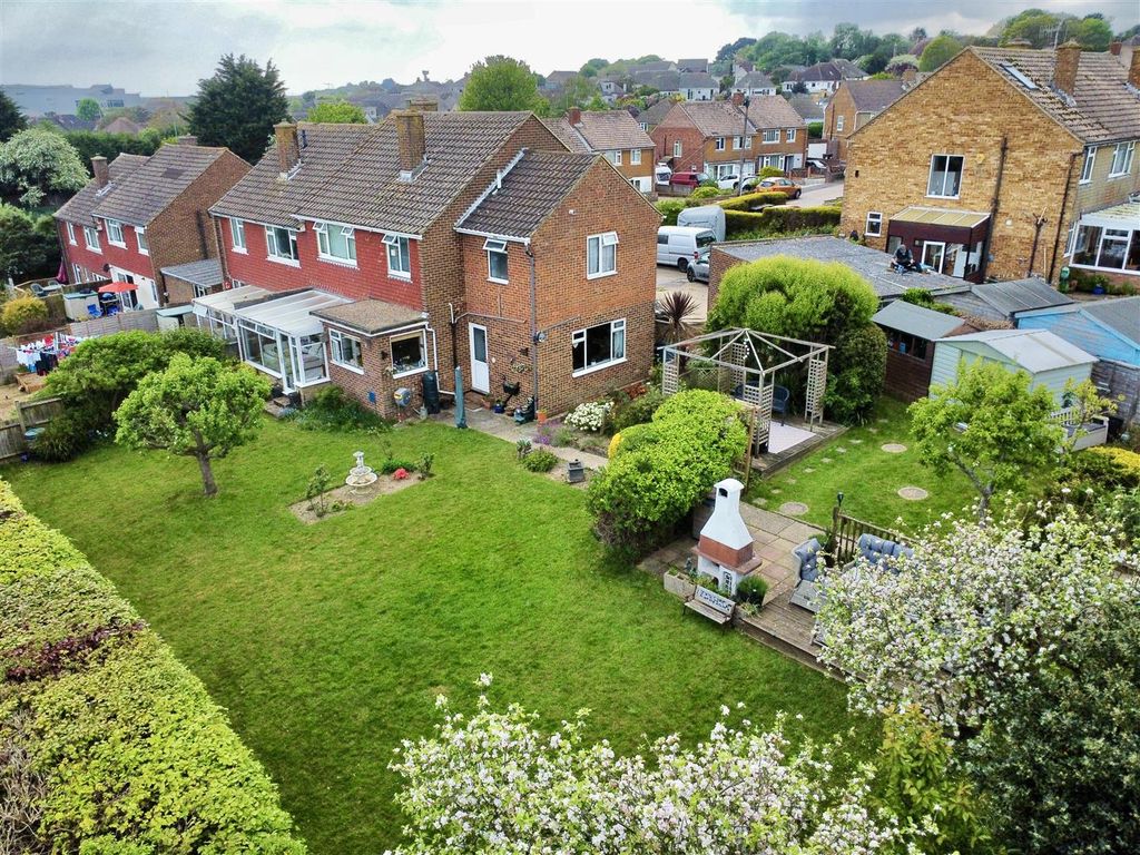 Property photo 1 of 44