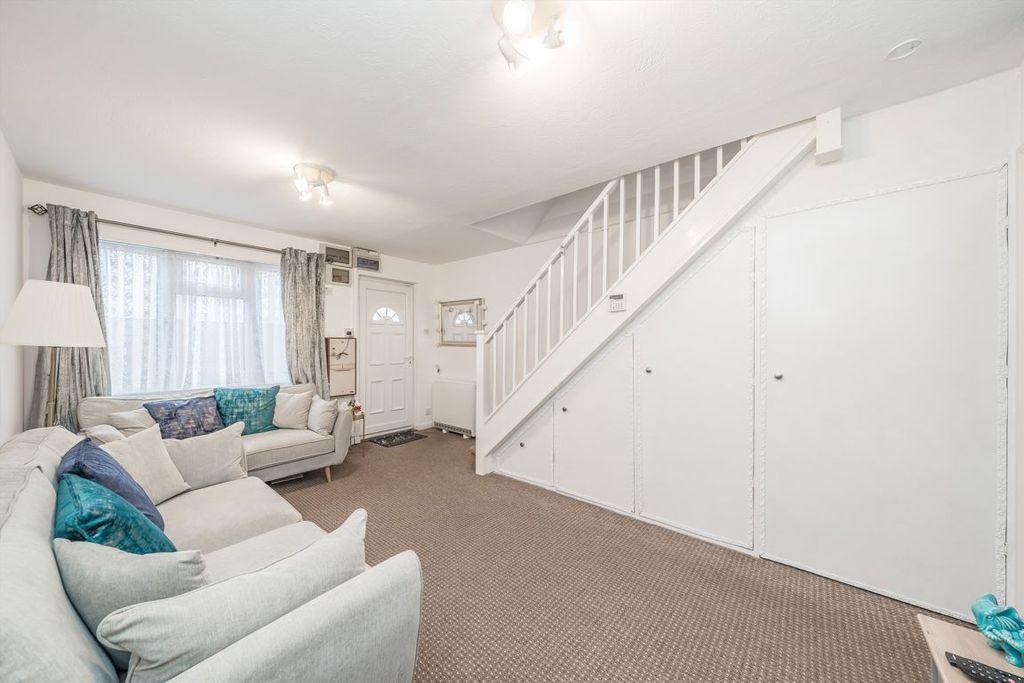 Property photo 2 of 5