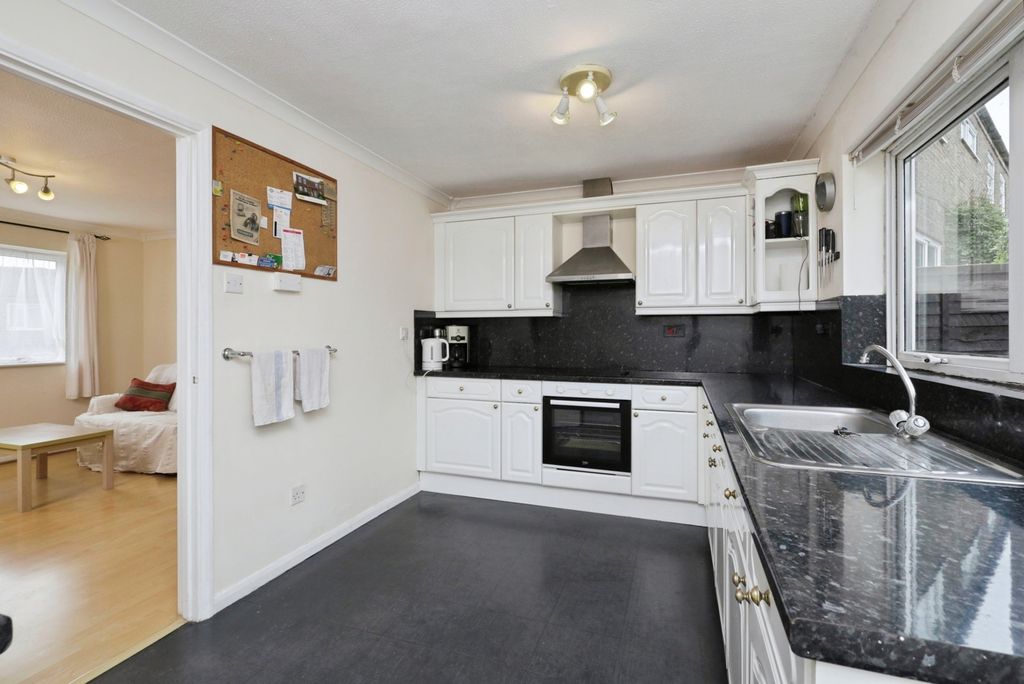 Property photo 2 of 15 Photo