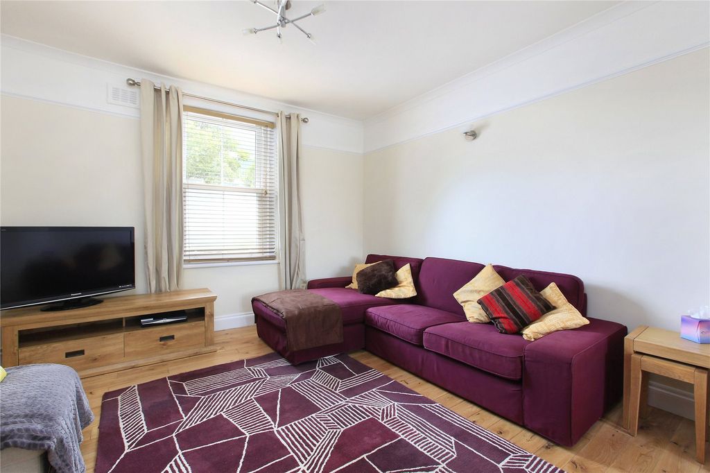 Property photo 2 of 12