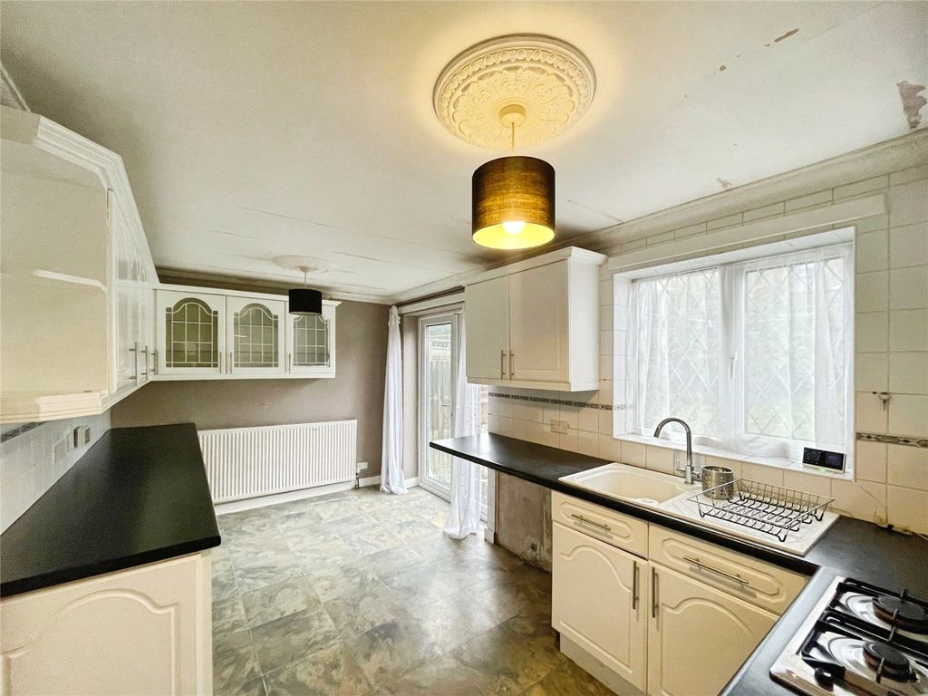 Property photo 2 of 17 Picture No. 08