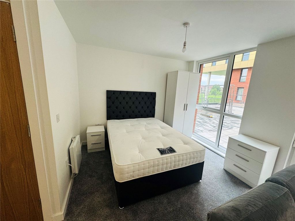 Property photo 3 of 5 Picture No. 08