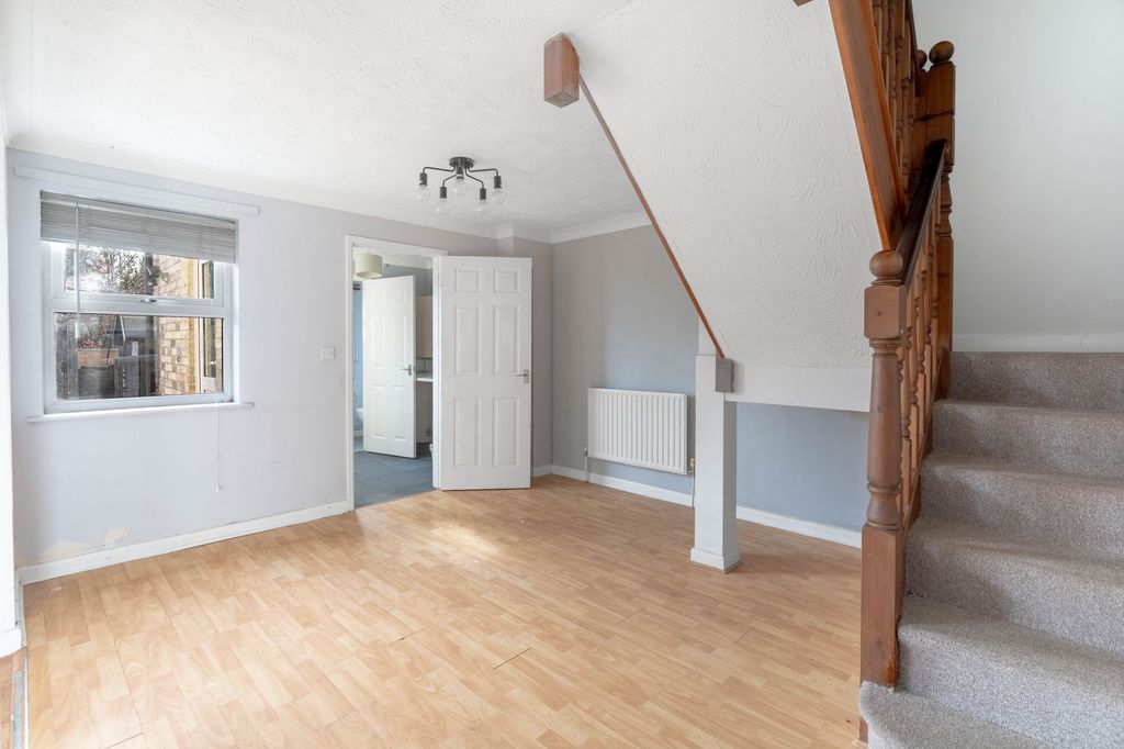 Property photo 3 of 13