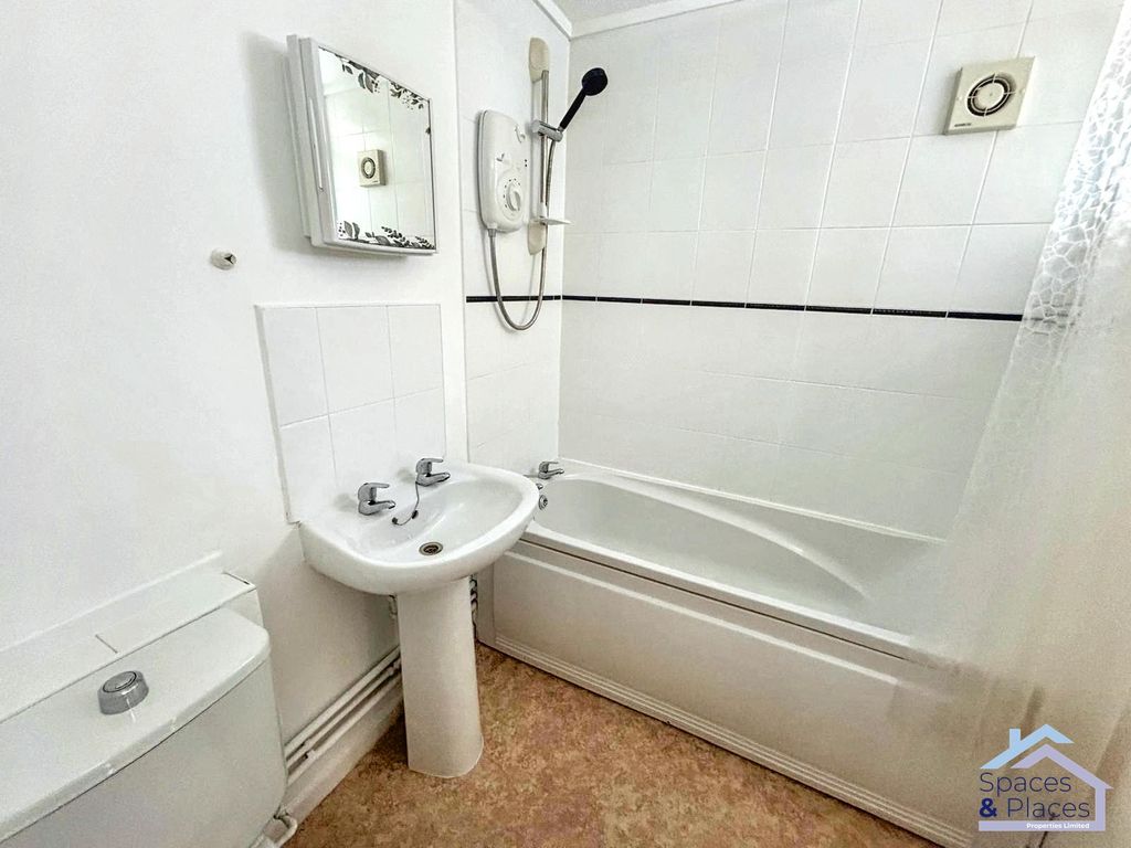 Property photo 3 of 3