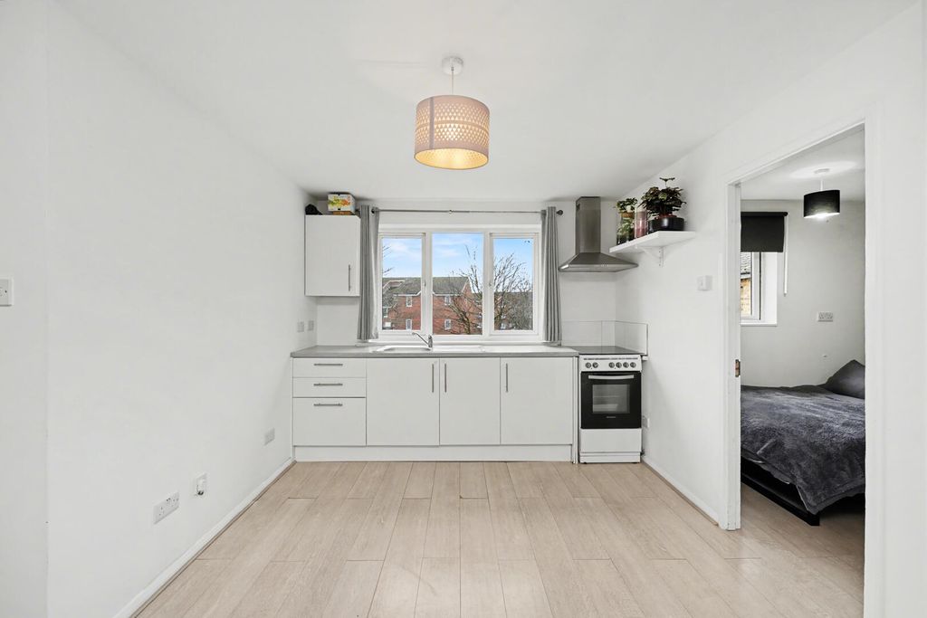 Property photo 2 of 13 Kitchen