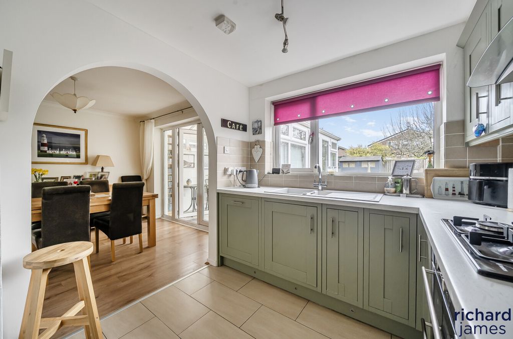 Property photo 3 of 11 E542d2A7Fa714089Af812A88De6416Cb