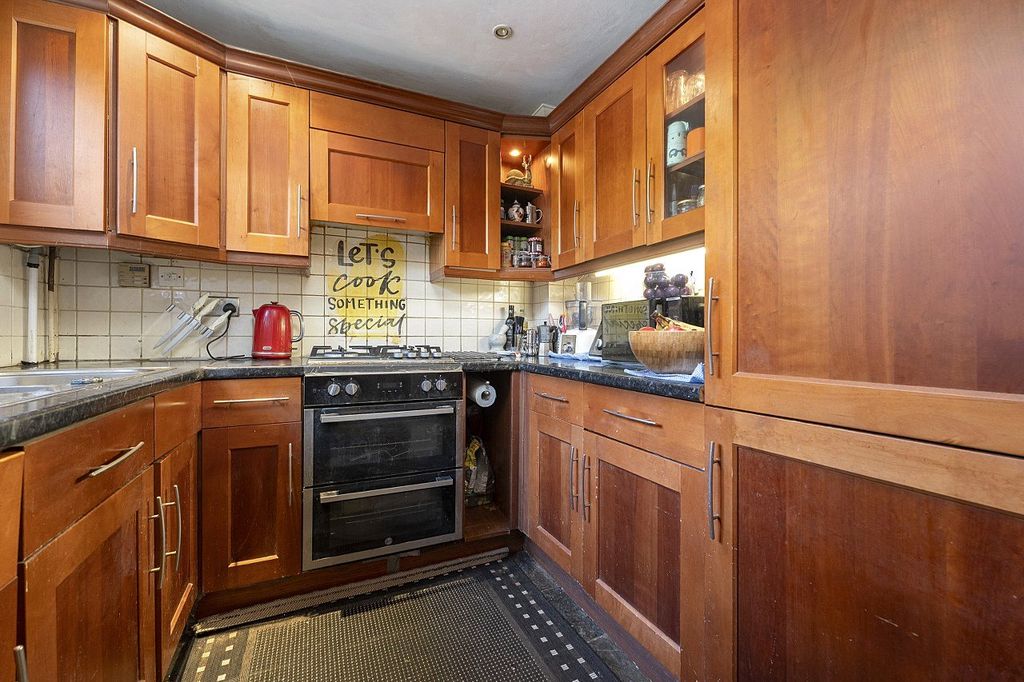 Property photo 3 of 17 Picture No. 02