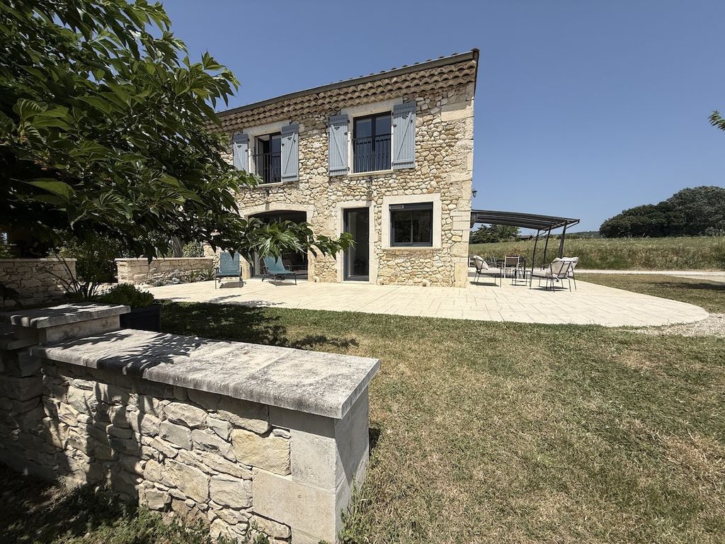 Property photo 3 of 28