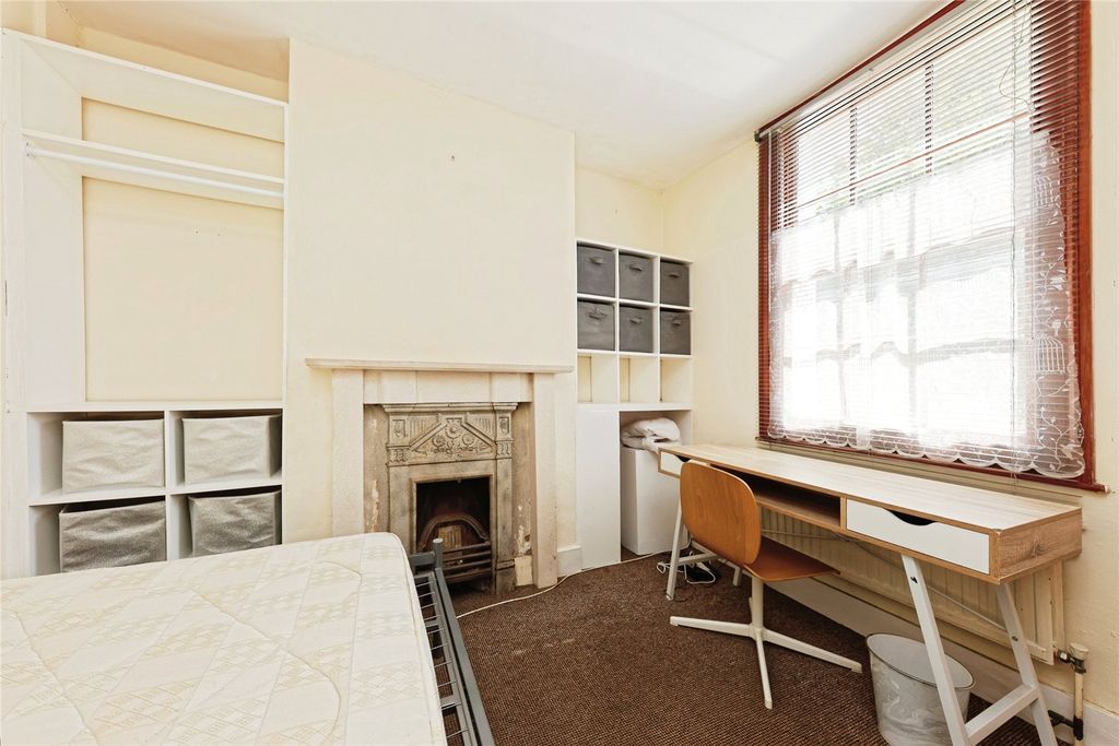 Property photo 3 of 9 Picture No. 05