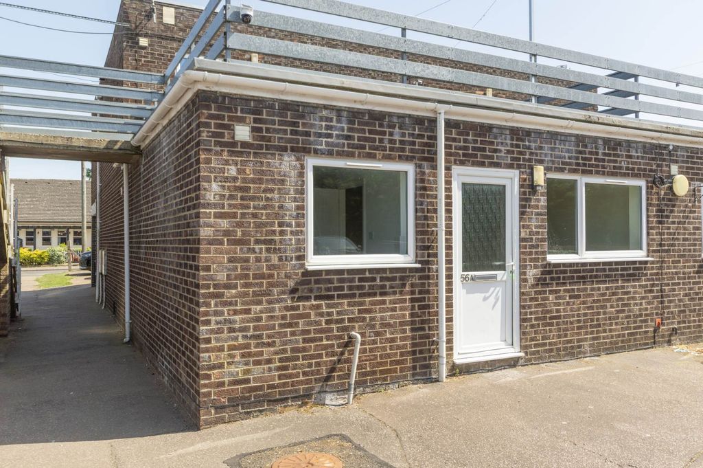 Property photo 1 of 7