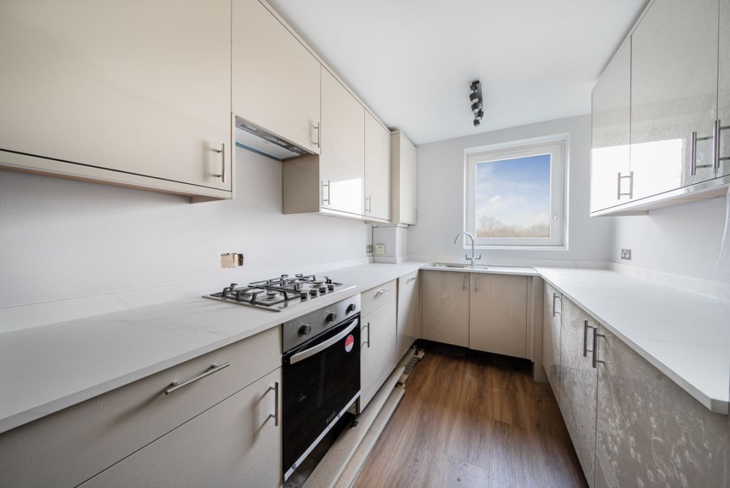 Property photo 2 of 6 1097433 (3)