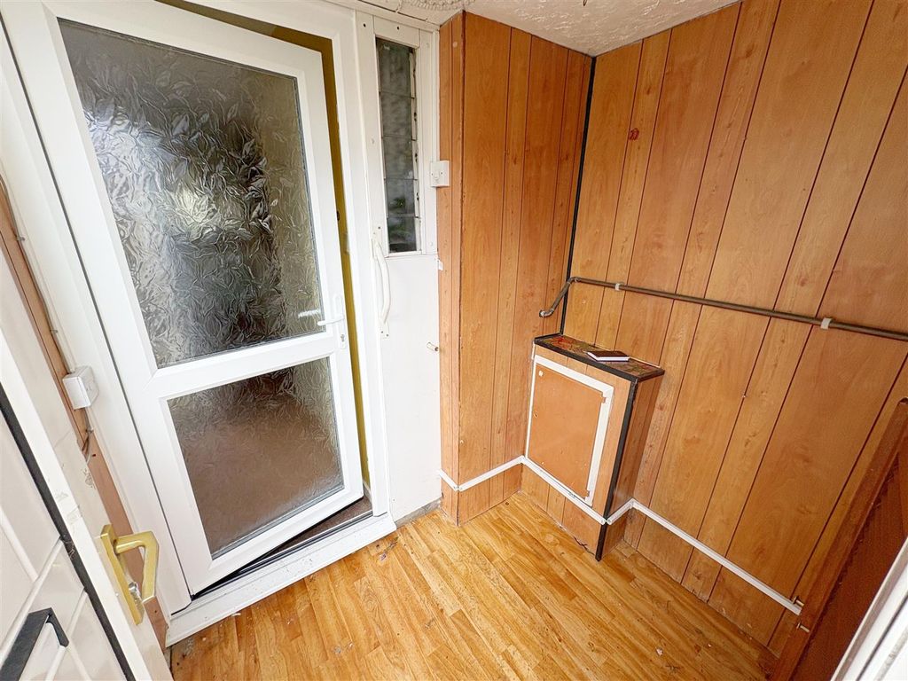 Property photo 3 of 16 Porch.Jpg