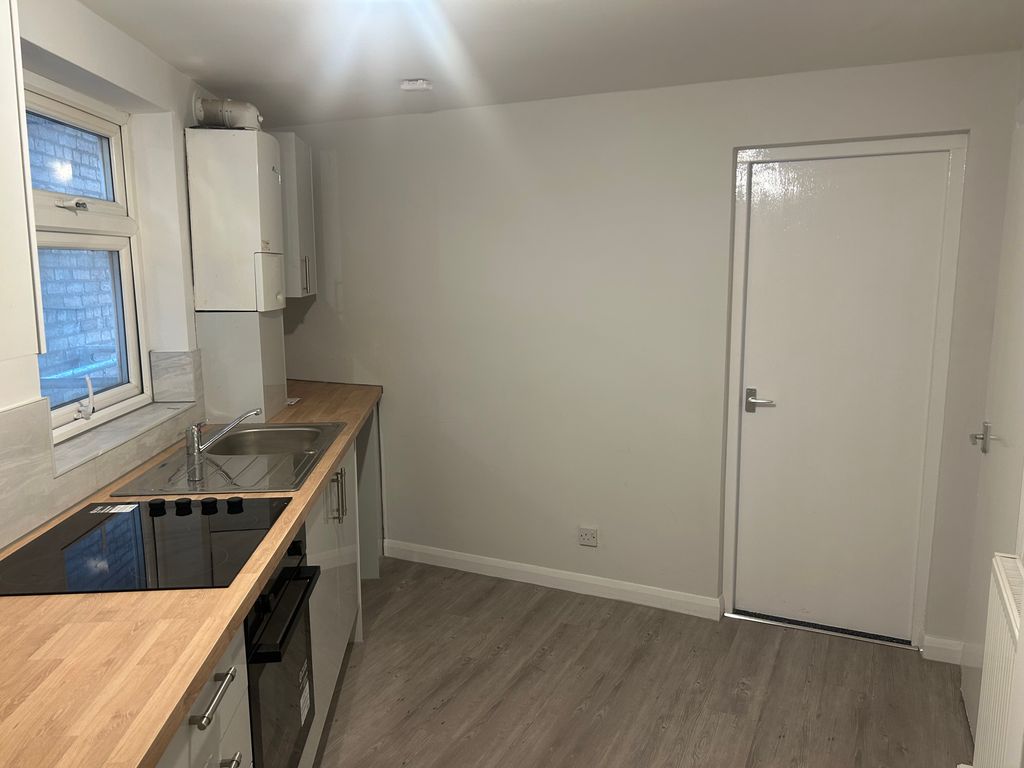 Property photo 2 of 10 View