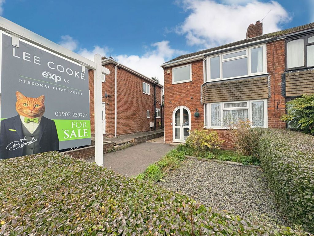 Property photo 2 of 34