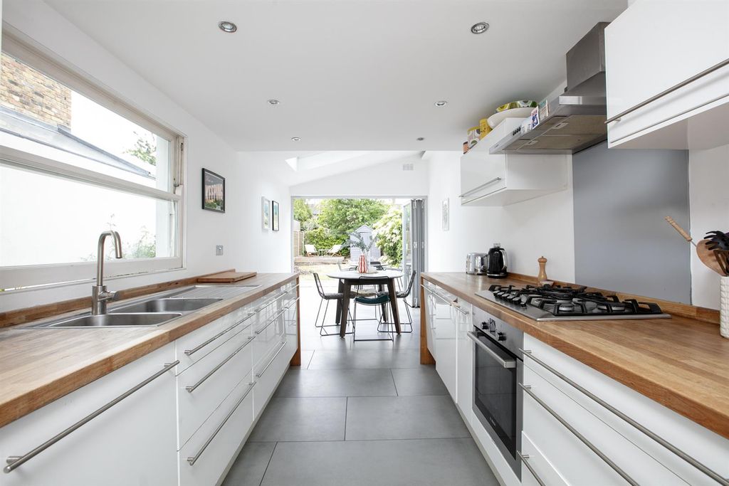 Property photo 3 of 32 3Y6A5560.Jpg