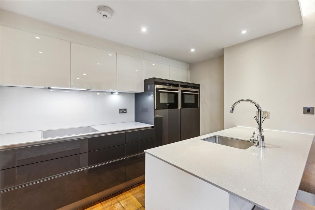 Property photo 3 of 11 9.Jpg