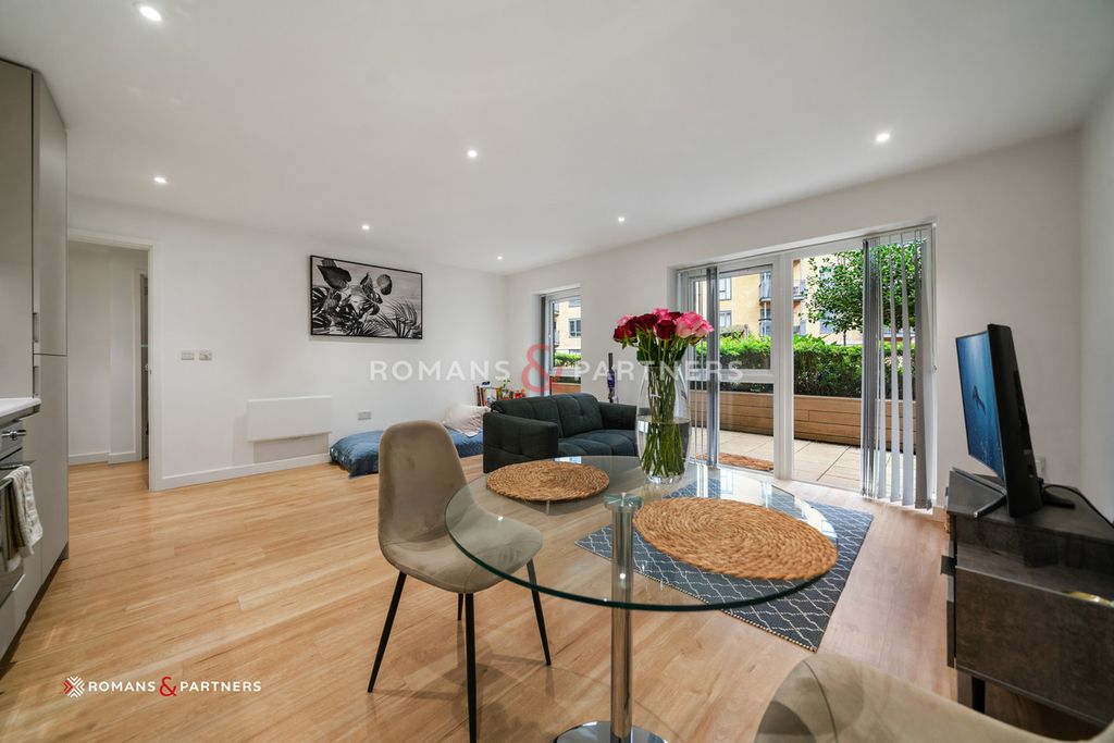 Property photo 1 of 16