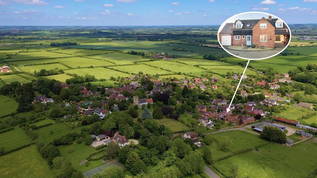 Property photo 2 of 18