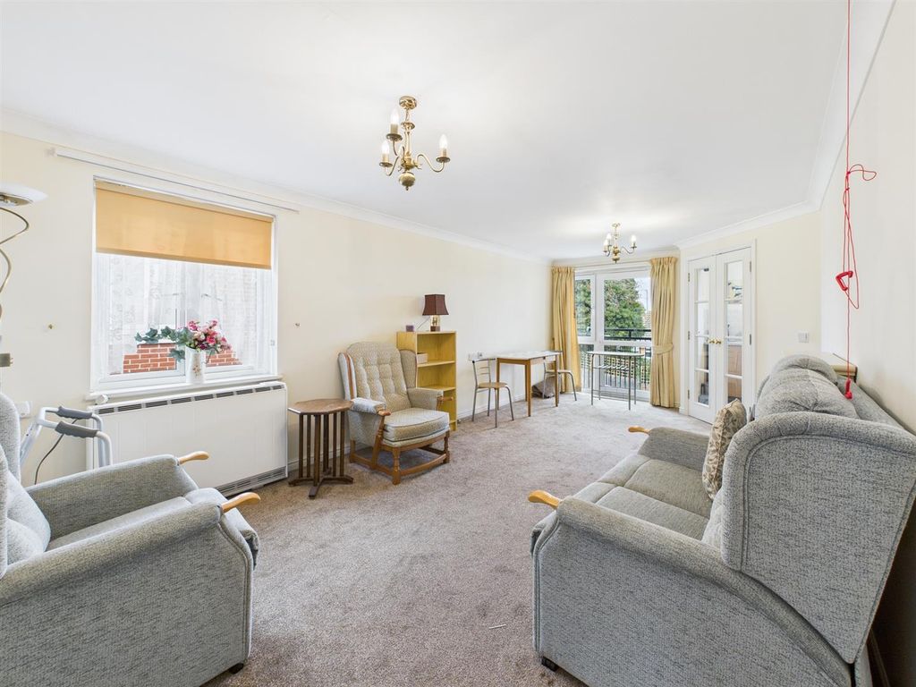 Property photo 2 of 6 Cam05510G0-Pr0111-Still004.Jpg